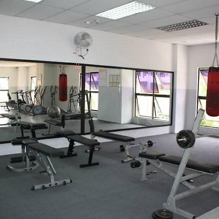 Kk Waterfront Suites At Marina Court Kota Kinabalu Zewnętrze zdjęcie