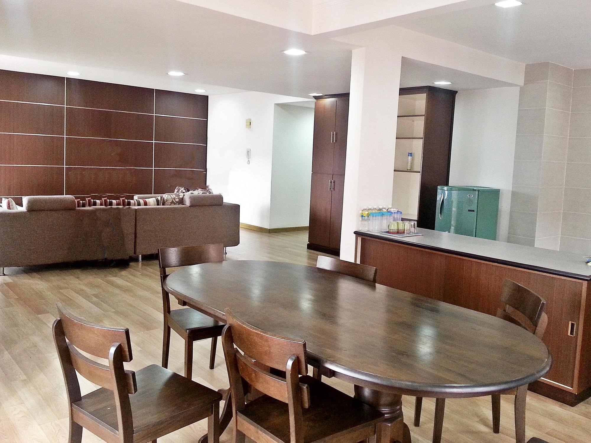 Kk Waterfront Suites At Marina Court Kota Kinabalu Zewnętrze zdjęcie